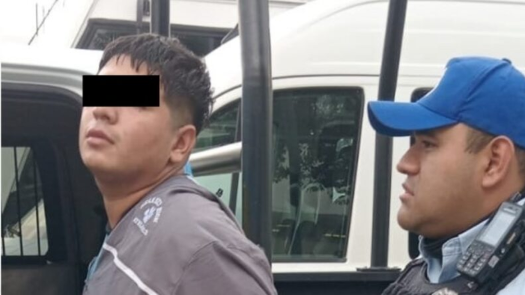 Policía De Monterrey Detiene a Joven Implicado En Asalto Con Violencia. - Justicia Regia