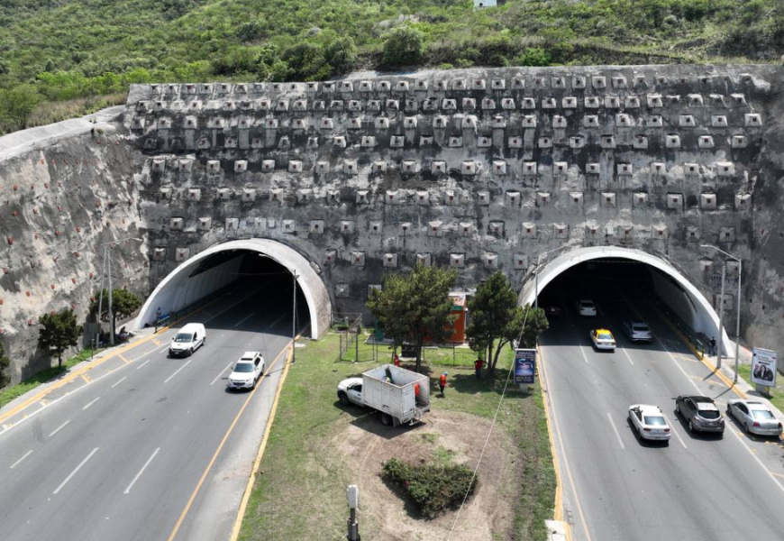 Túnel De La Loma Larga - Justicia Regia