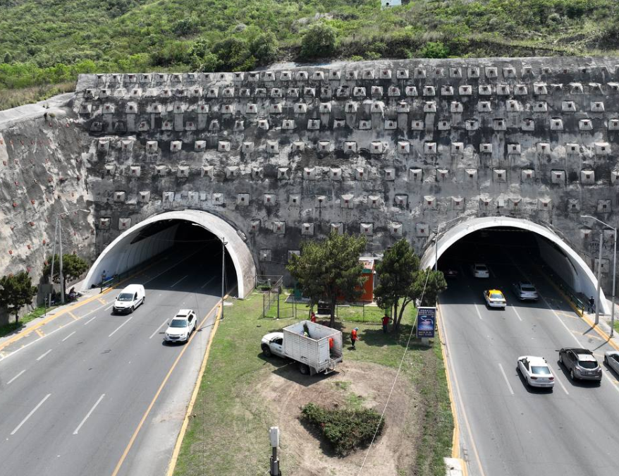 Túnel de la Loma Larga