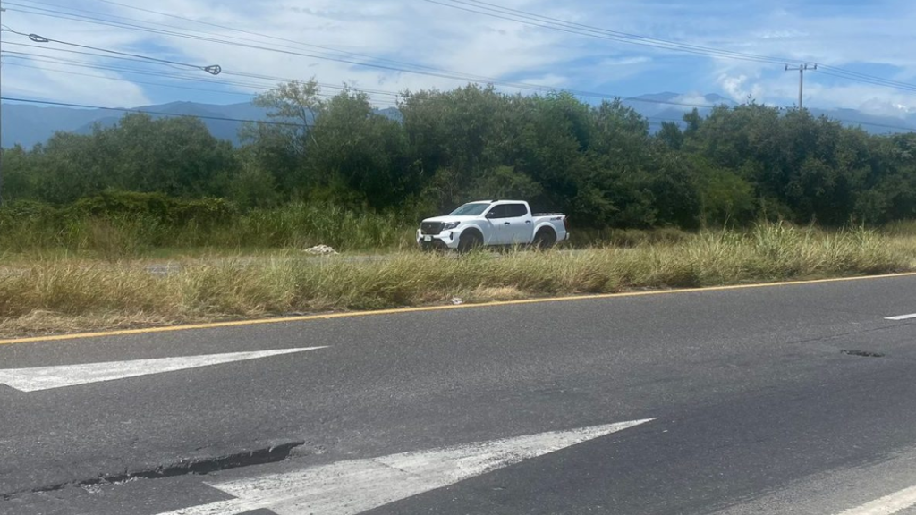 Baches-peligrosos-carretera-nacional-santiago - Justicia Regia