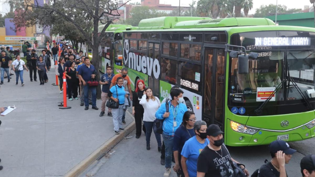 Usuarios Se Reclaman Por Aumento Tarifario En Transporte Público Y Eliminación De Descuentos. - Justicia Regia