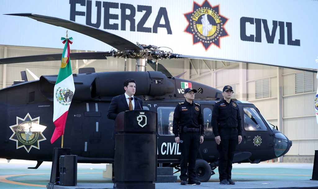 Helicóptero black hawk
fuerza civil
nuevo león
críticas