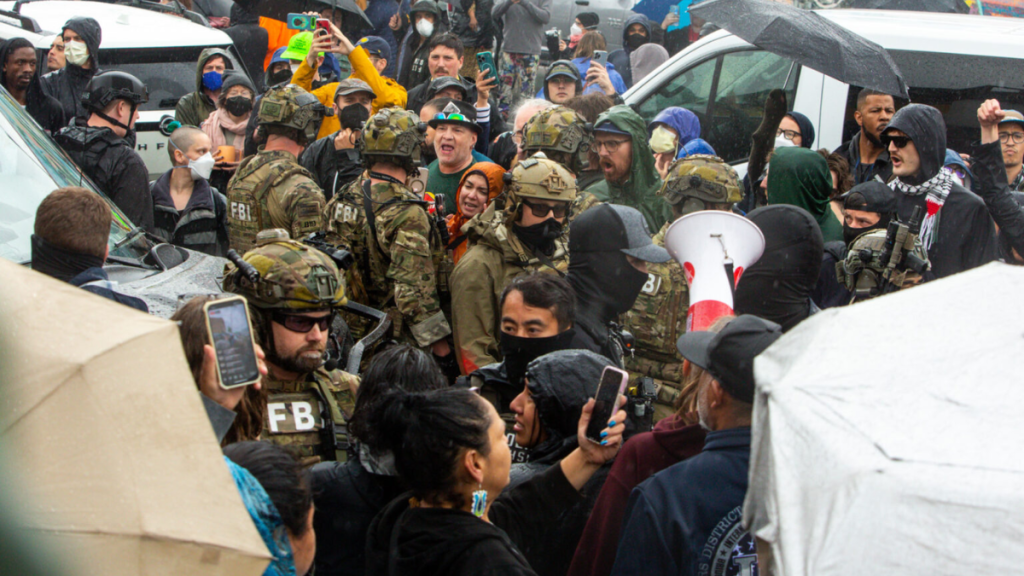 Imagen - 2026-01-22t100408077 - Justicia Regia Agentes-de-ice-estados-unidos-viviendas-de-migrantes-orden-judicial