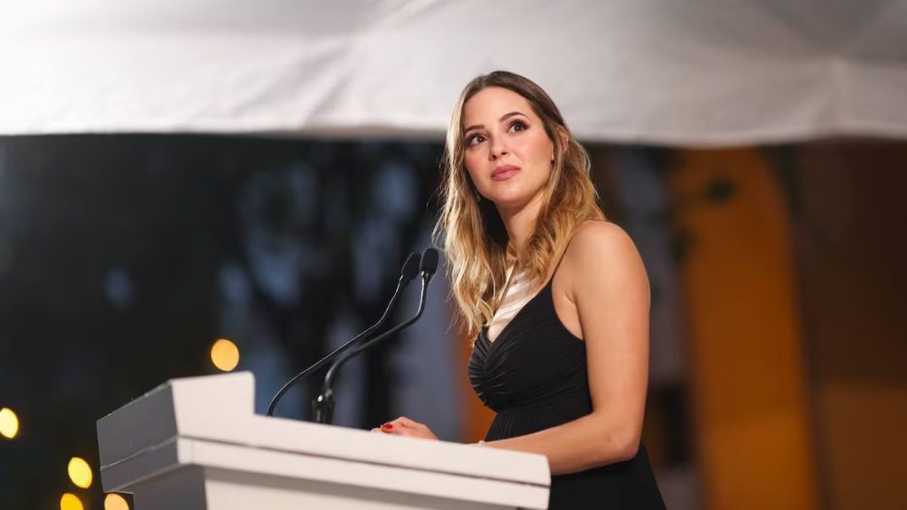 Imagen 45 - Justicia Regia Mariana Rodríguez En Retrato.