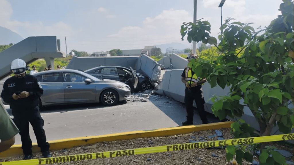 Maquinaria Se Dirigía Al Puente Lineal - Justicia Regia - Justicia Regia